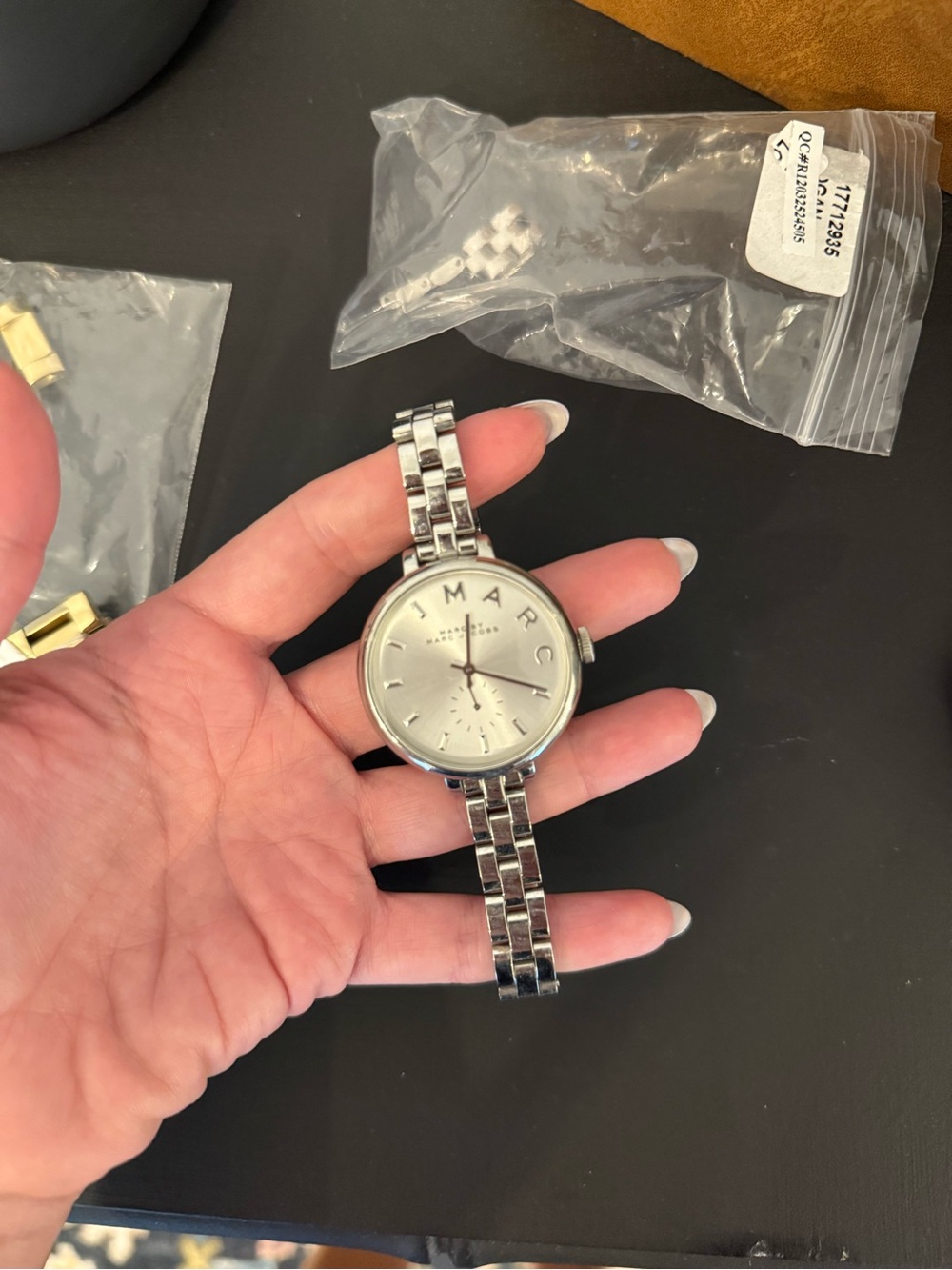 Marc Jacobs Silver-Tone Round Link Bracelet Watch